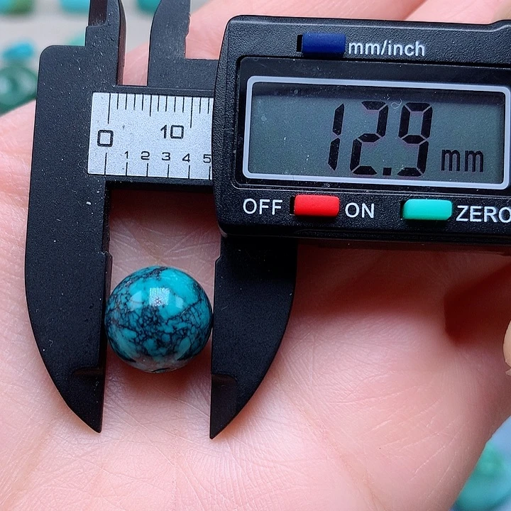 绿松石颈饰未镶嵌