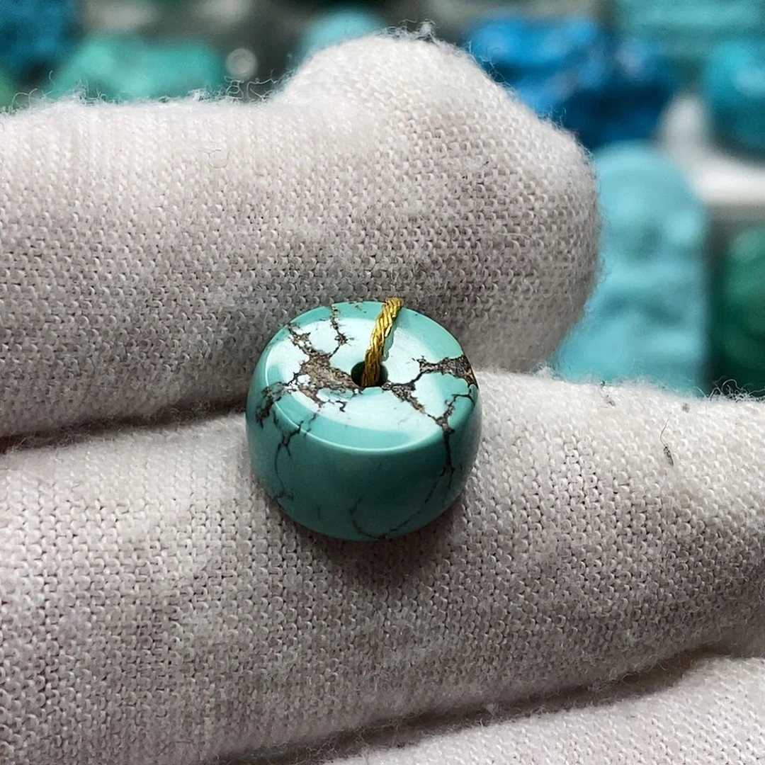 绿松石未镶嵌天然原矿 地大质检11.7mm