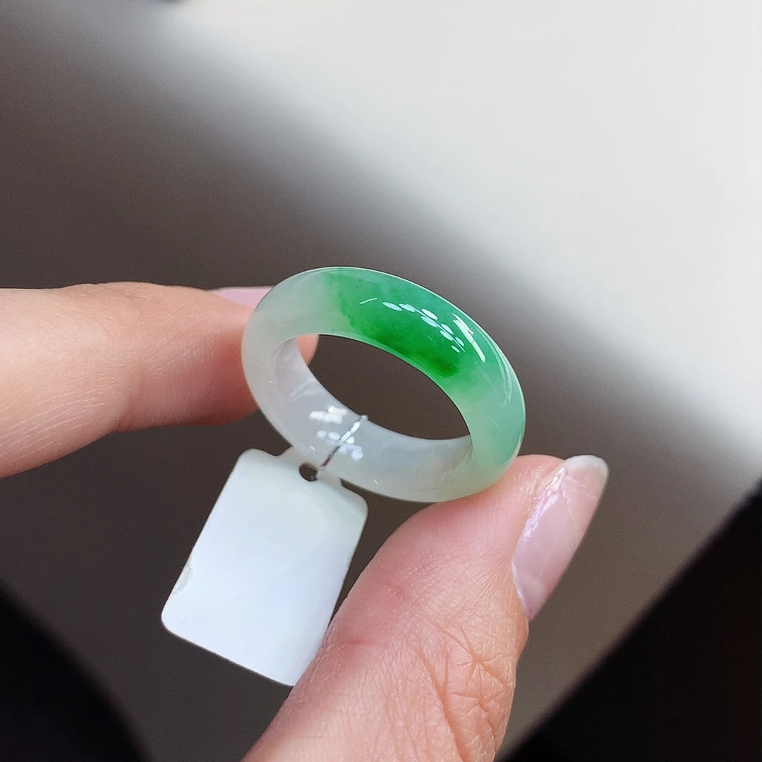 翡翠戒指未镶嵌18号