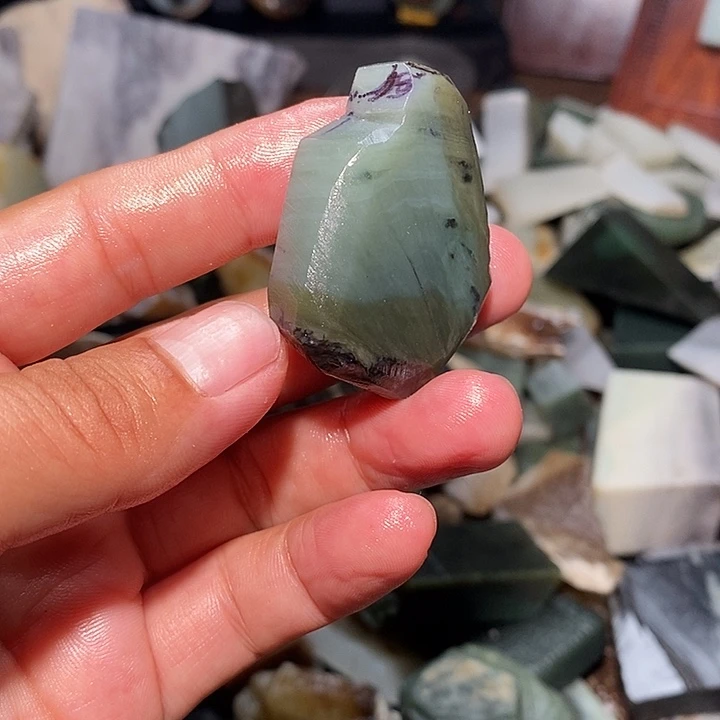 和田玉未镶嵌珠宝奇石