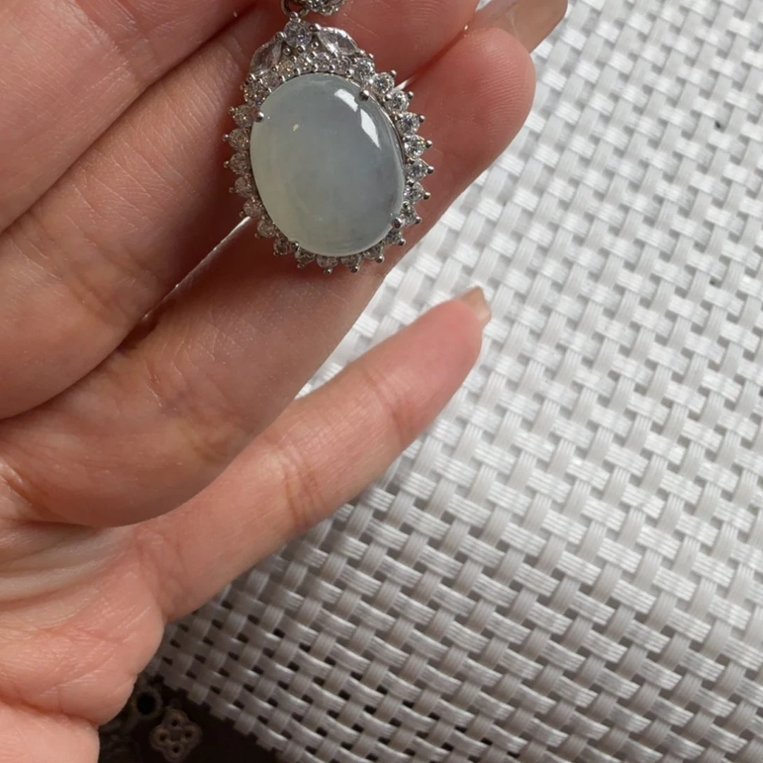 颈饰银S925镶嵌翡翠吊坠