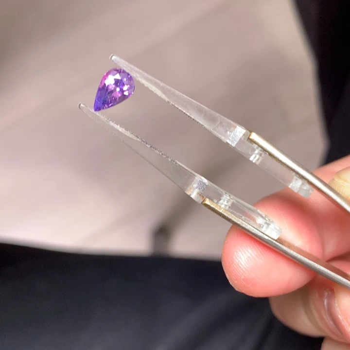 蓝宝石裸石未镶嵌