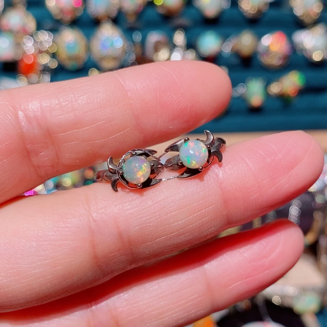 欧泊银S925镶嵌耳饰