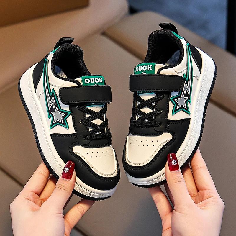 2025男童女童鞋子春春季新款皮面儿童低帮防水单鞋运动板鞋休闲鞋