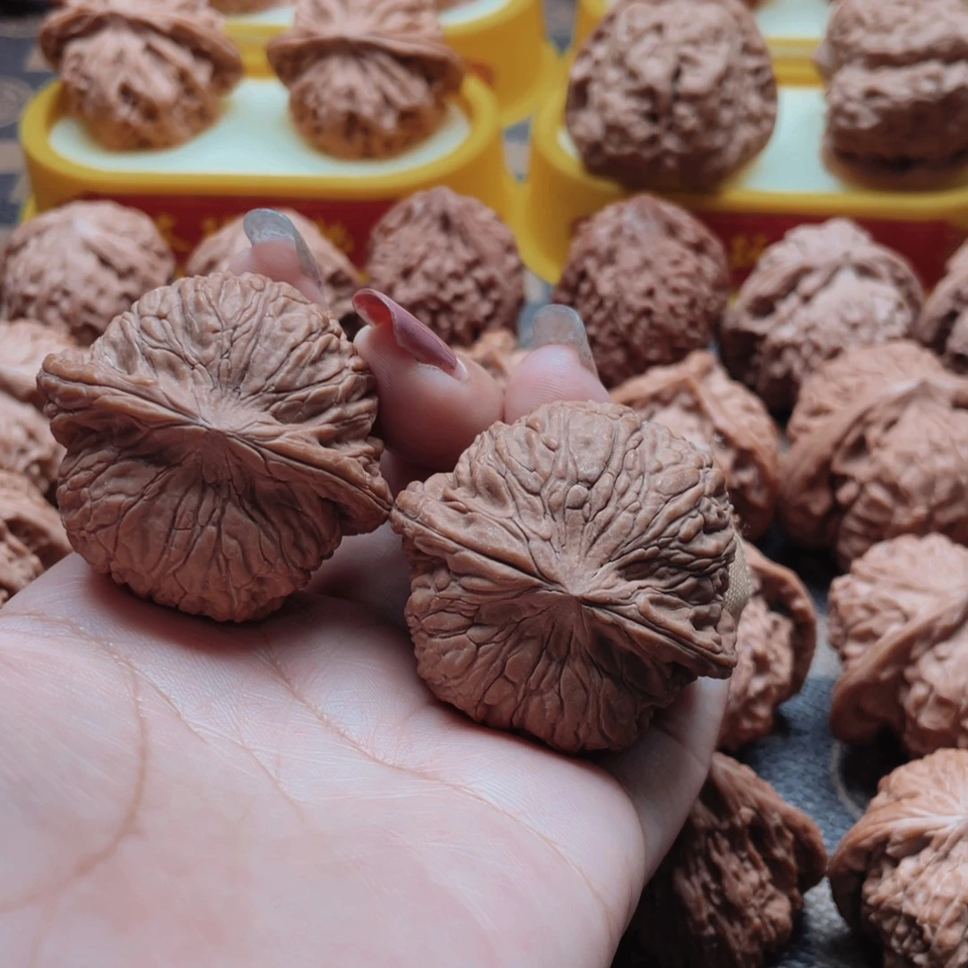 把件桃核泥鳅背核桃