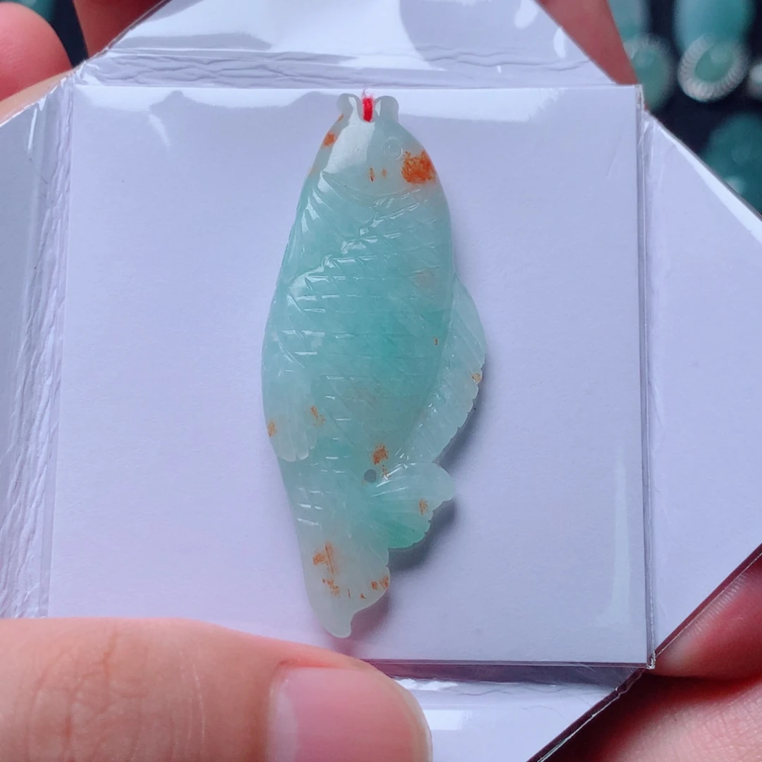 泽***恩颈饰未镶嵌翡翠鱼