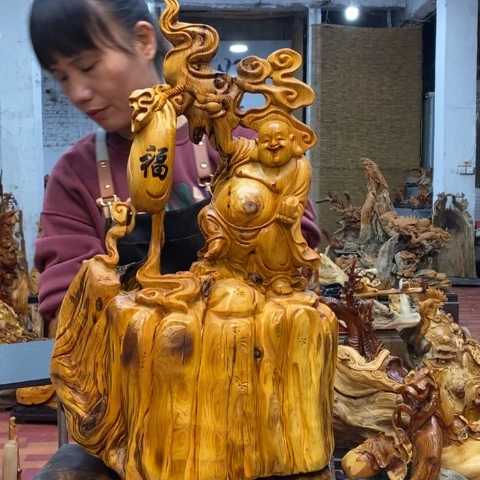 柏木金*豹太行崖柏根雕