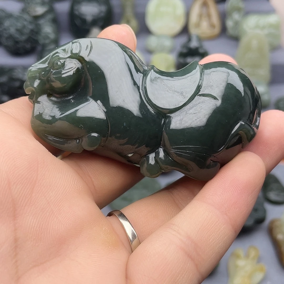未镶嵌和田玉把件