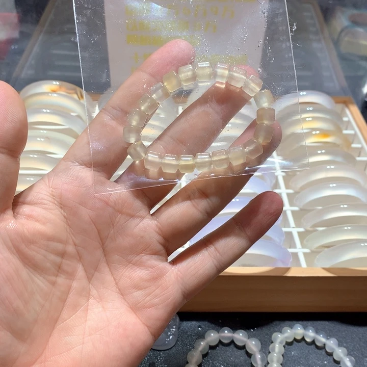 玛瑙/玉髓未镶嵌手镯
