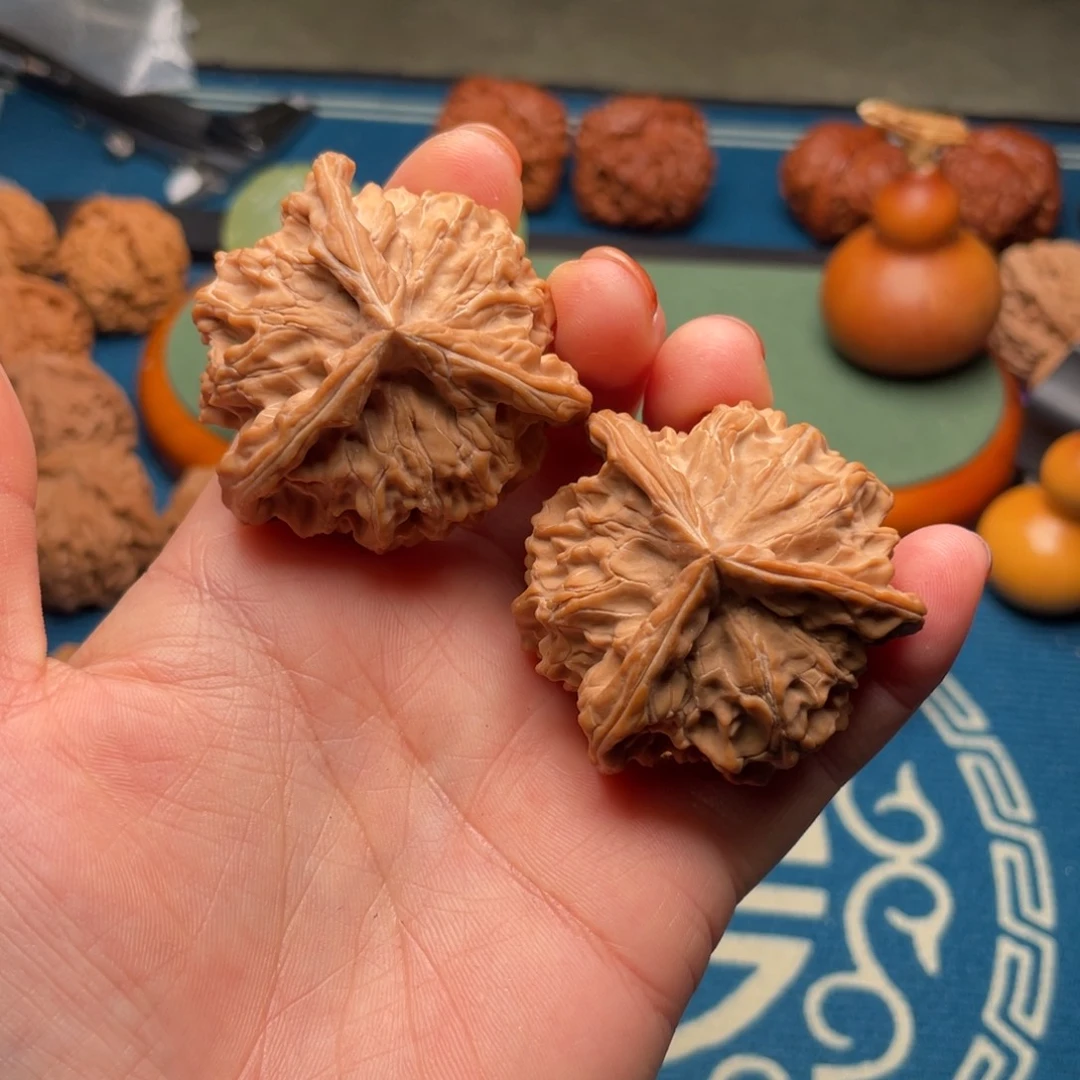 文玩核桃吊坠45全品正奔