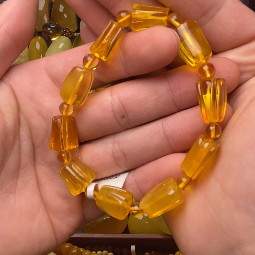 琥珀未镶嵌裸石蜜蜡