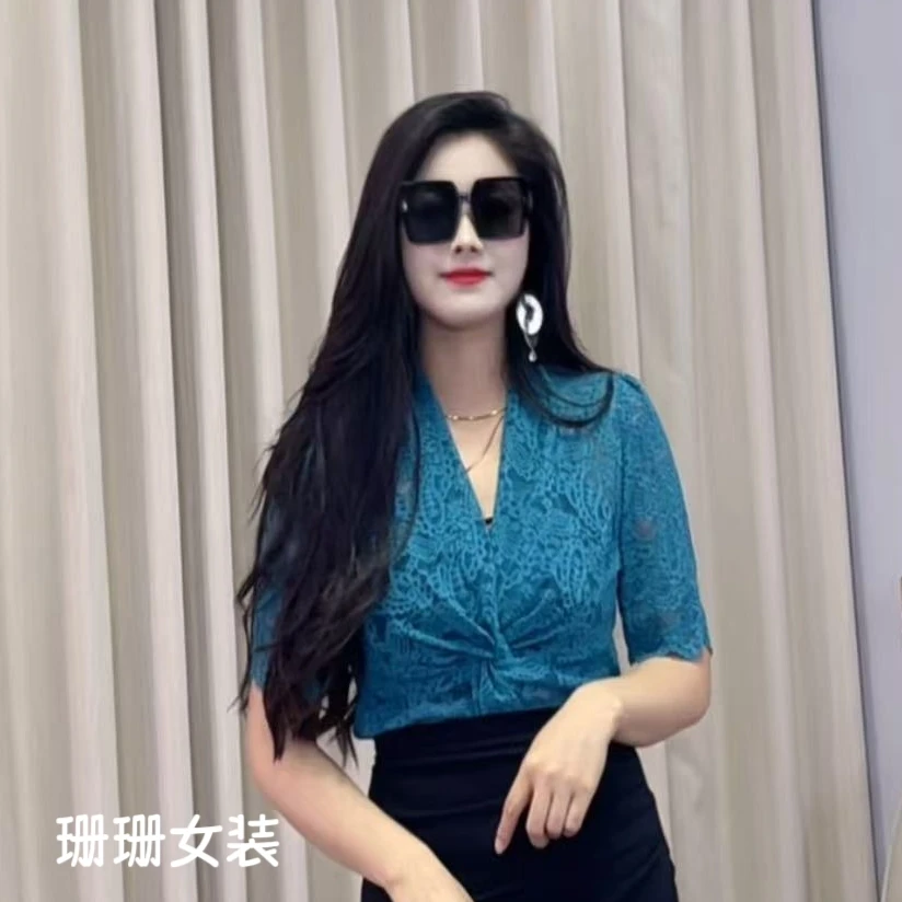 《珊珊女装》夏季新款气质女人味定制版扭结蕾丝上衣时尚百搭