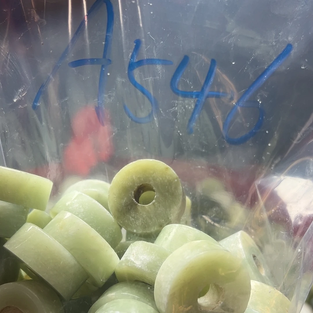 你***哥蛇纹石玉未镶嵌鱼缸石 盆景石