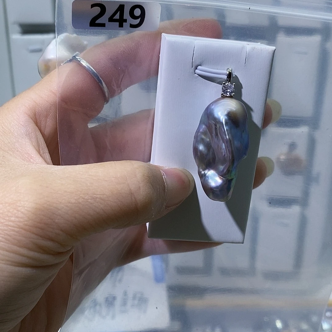 淡水珍珠合金颈饰