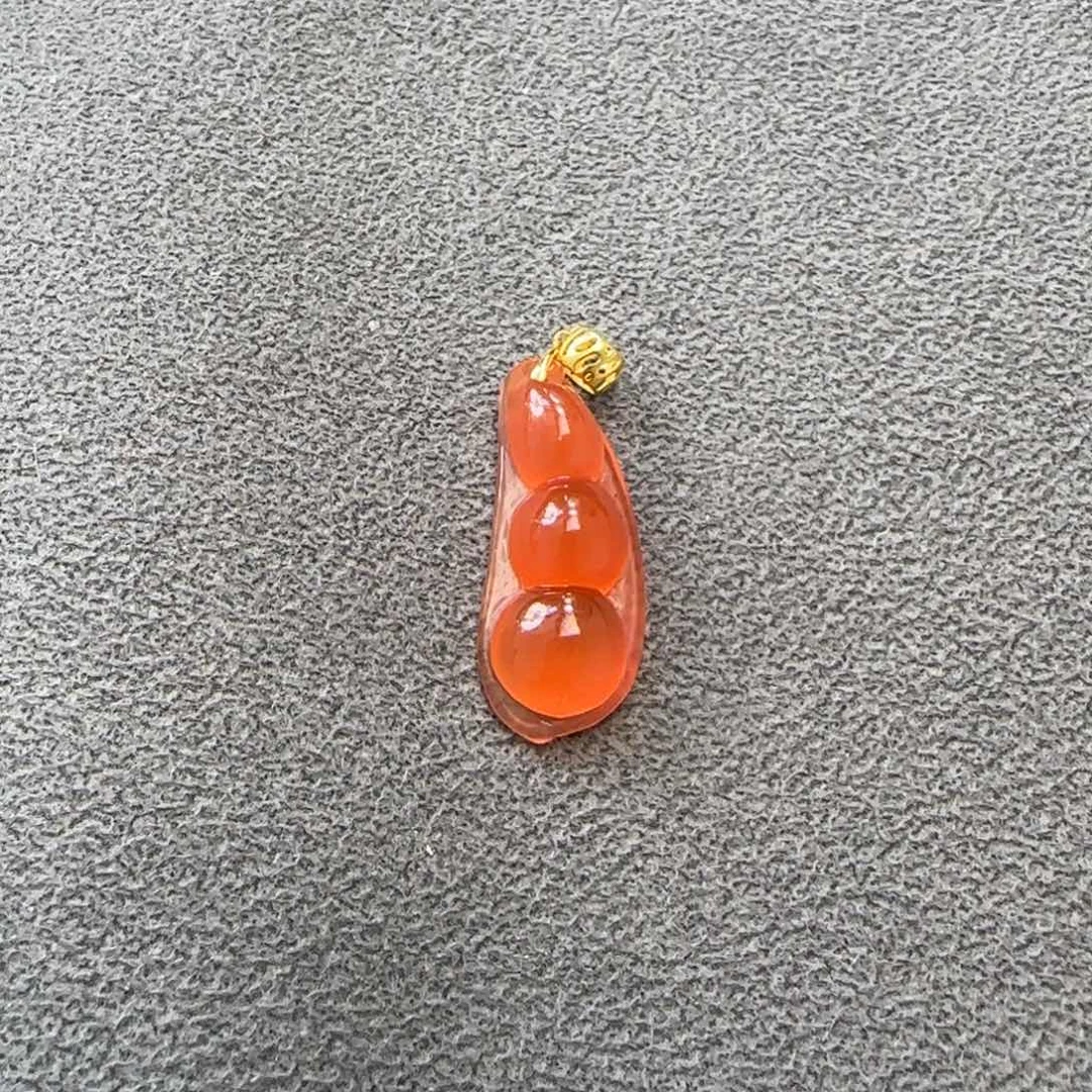 南红玛瑙吊坠18K金镶嵌18k金镶冰红豆子