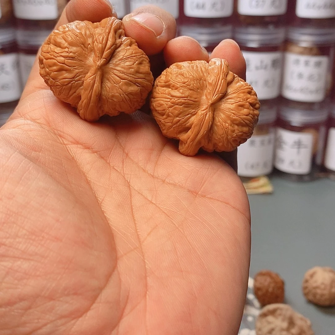 汪*生40尺寸平谷元宝文玩核桃