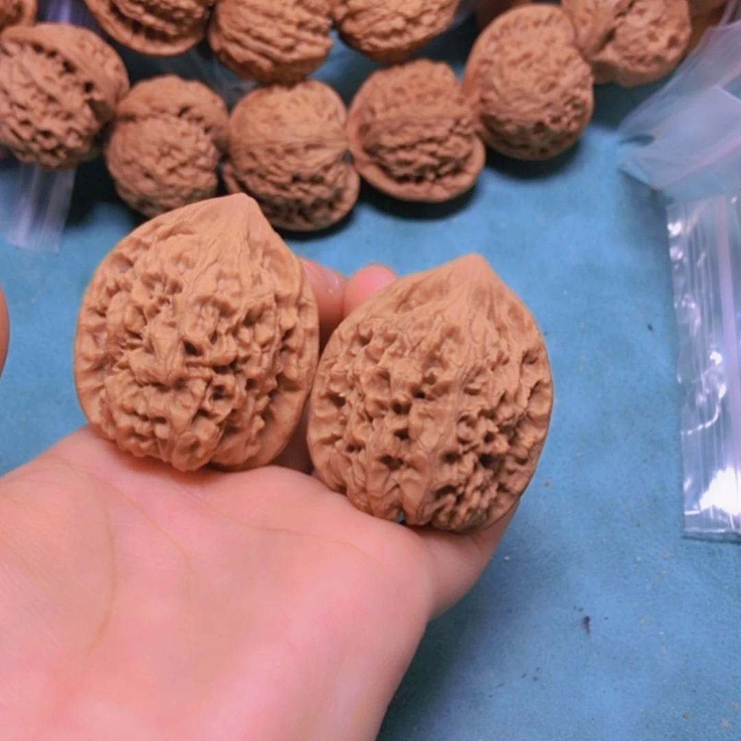 【闪购商品】把件核桃39官帽修尖