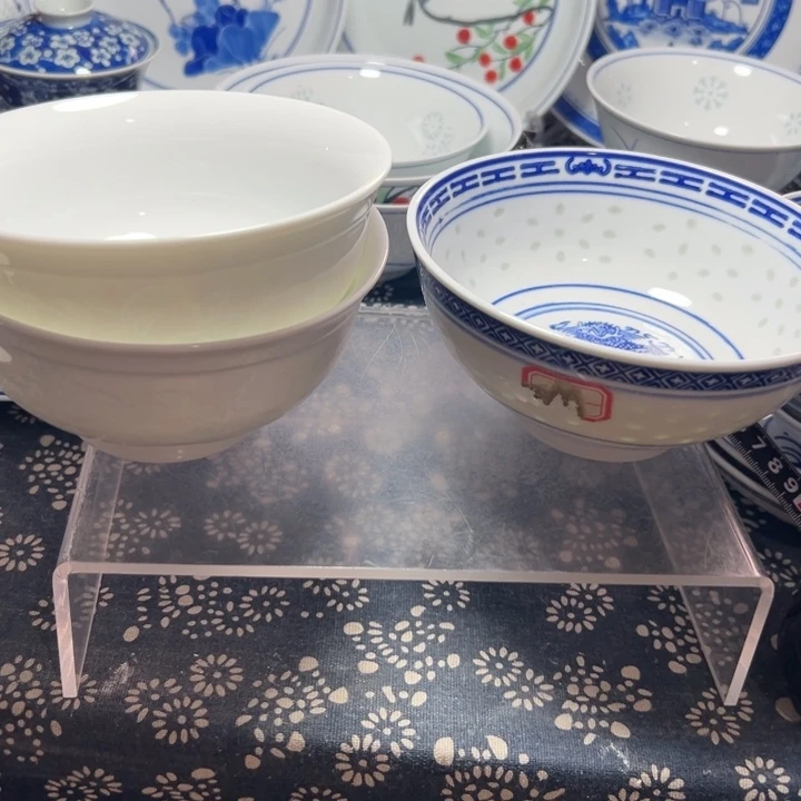 青花玲珑6寸寸2个祥云一个桃子一个
