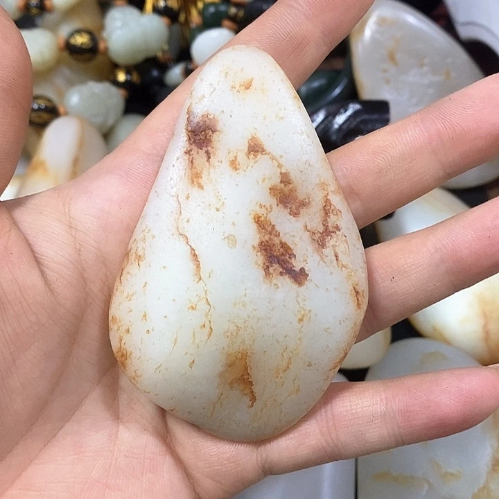 和田玉（糖玉）未镶嵌把件星*天