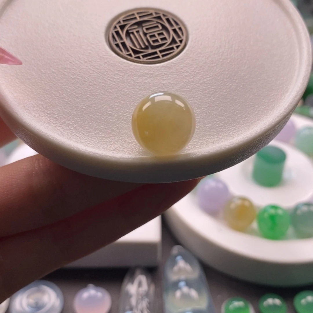 翡翠未镶嵌颈饰起胶黄翡圆珠卡12.78