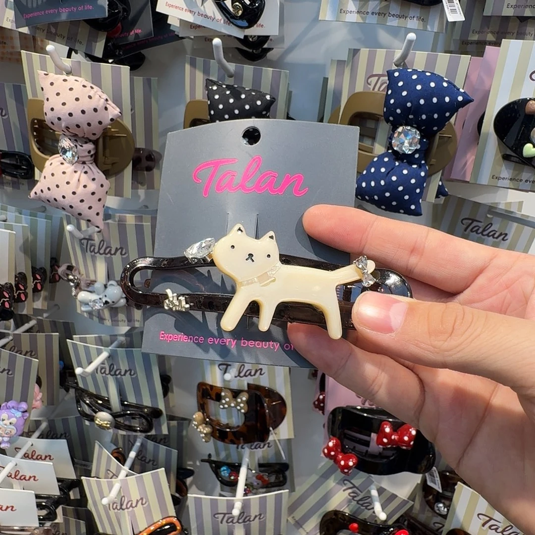 白色小猫懒人夹哦哦哦哦