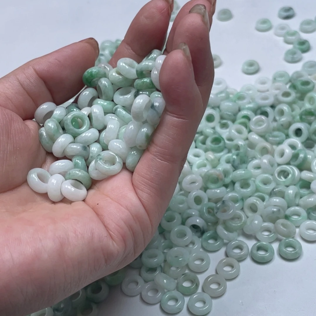 翡翠未镶嵌颈饰翡翠吊坠