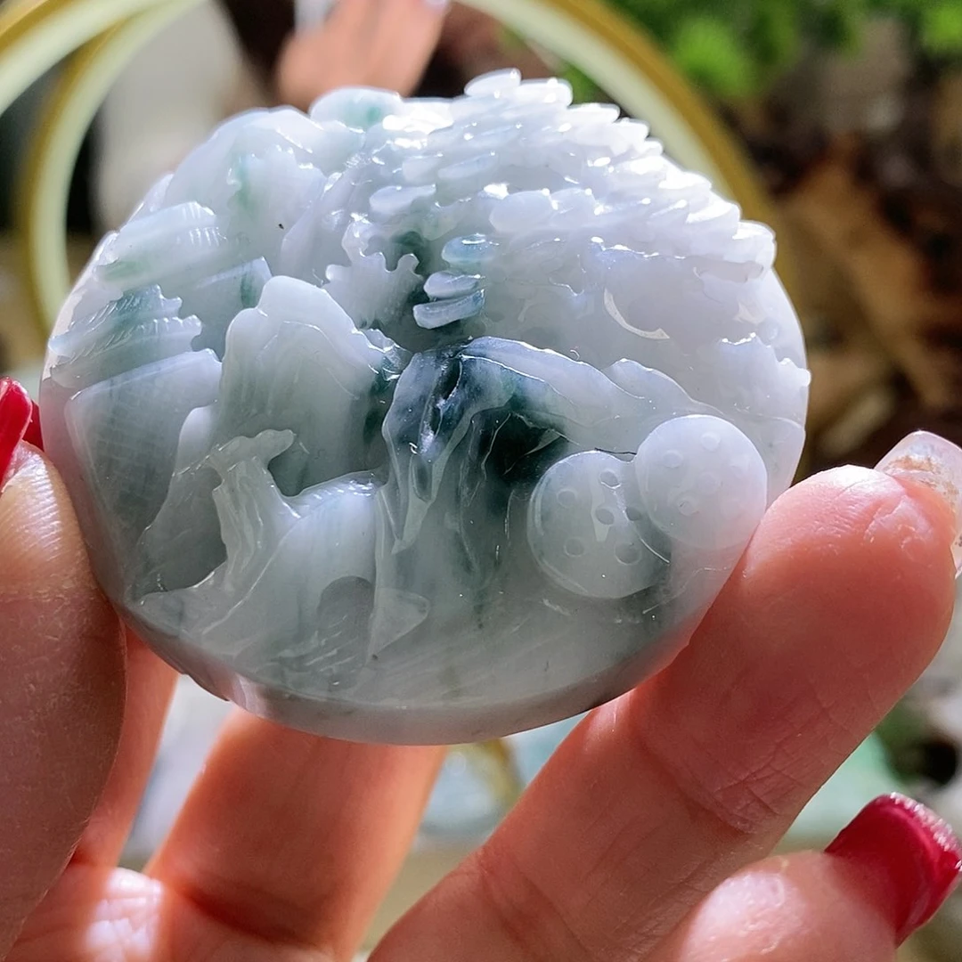 【闪购商品】翡翠颈饰未镶嵌山水