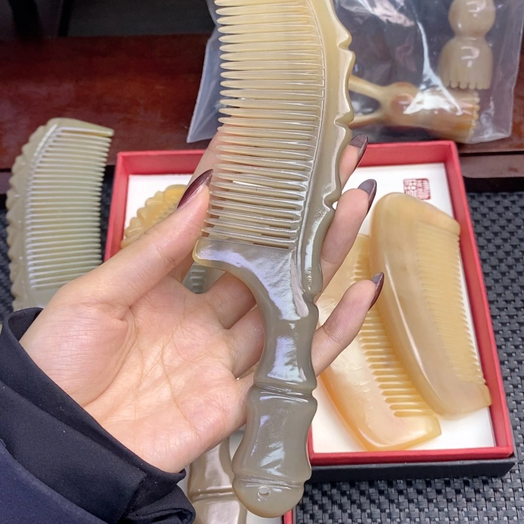 纯手工制作纯牛角梳子