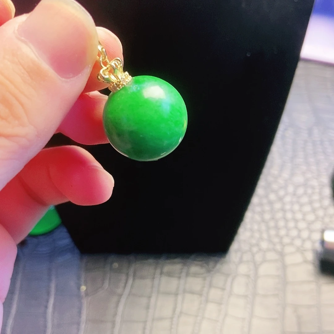 颈饰14K金镶嵌翡翠
