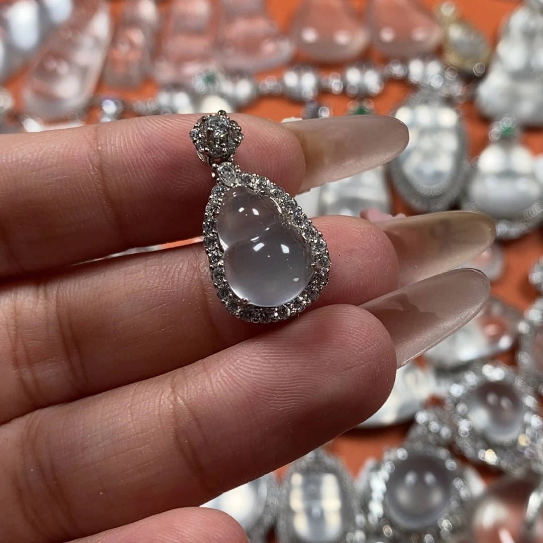 石英质玉银S925镶嵌颈饰葫芦