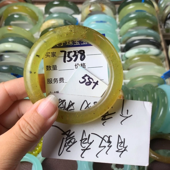 未镶嵌蛇纹石玉手镯7538
