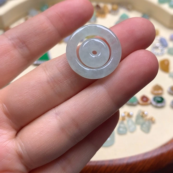 翡翠颈饰未镶嵌翡翠甜甜圈
