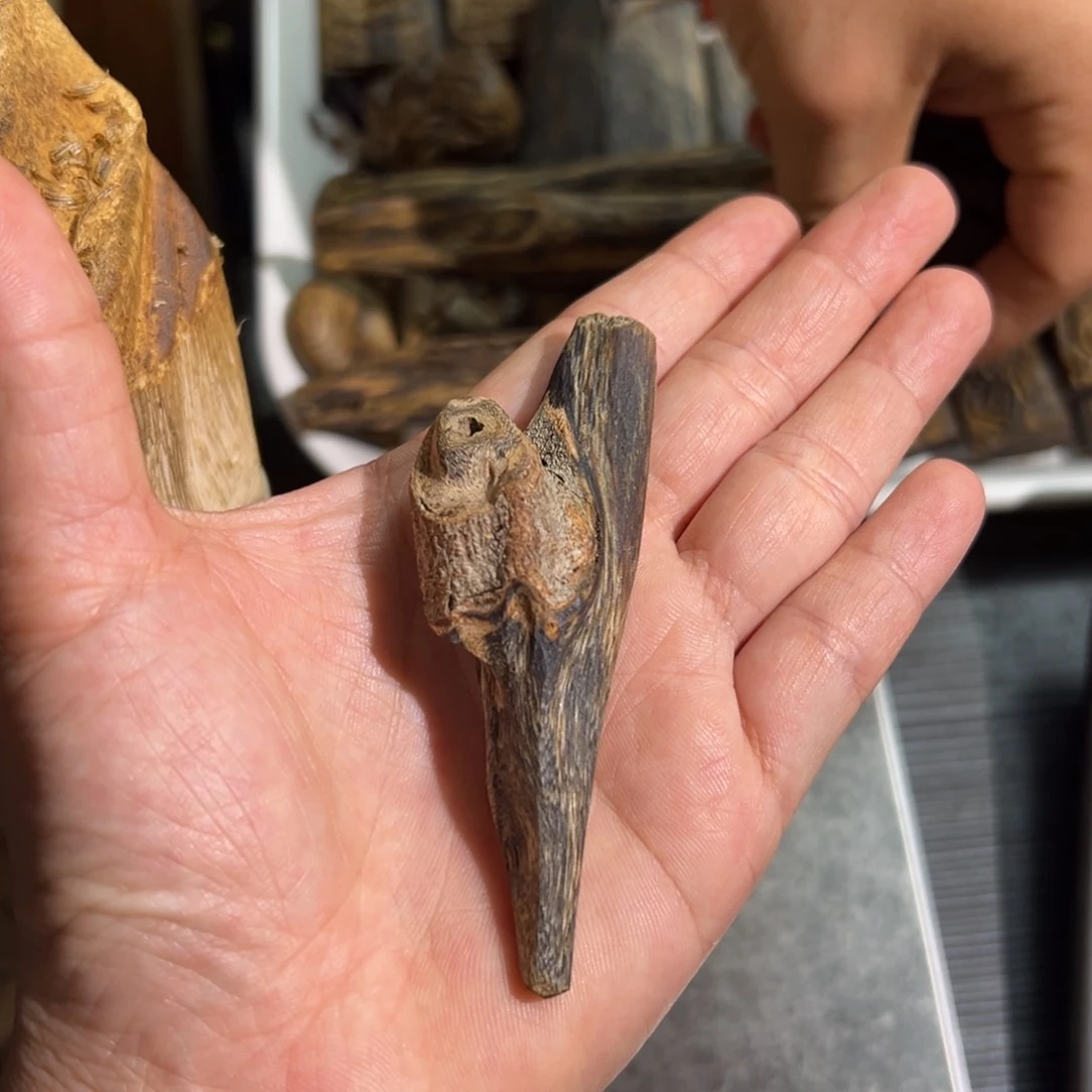 吊坠沉香蓝*火绿棋楠吊坠8.2克