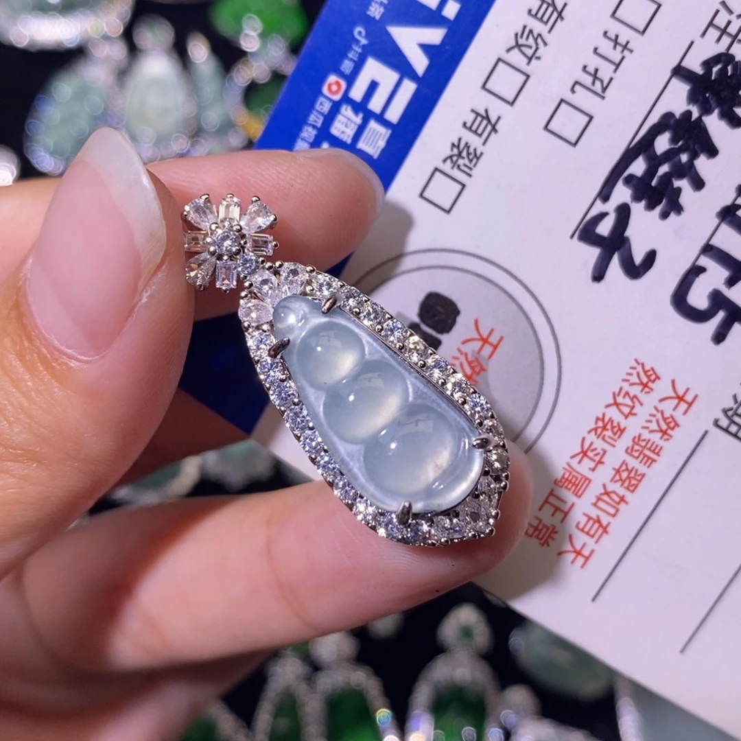 翡翠未镶嵌颈饰天然