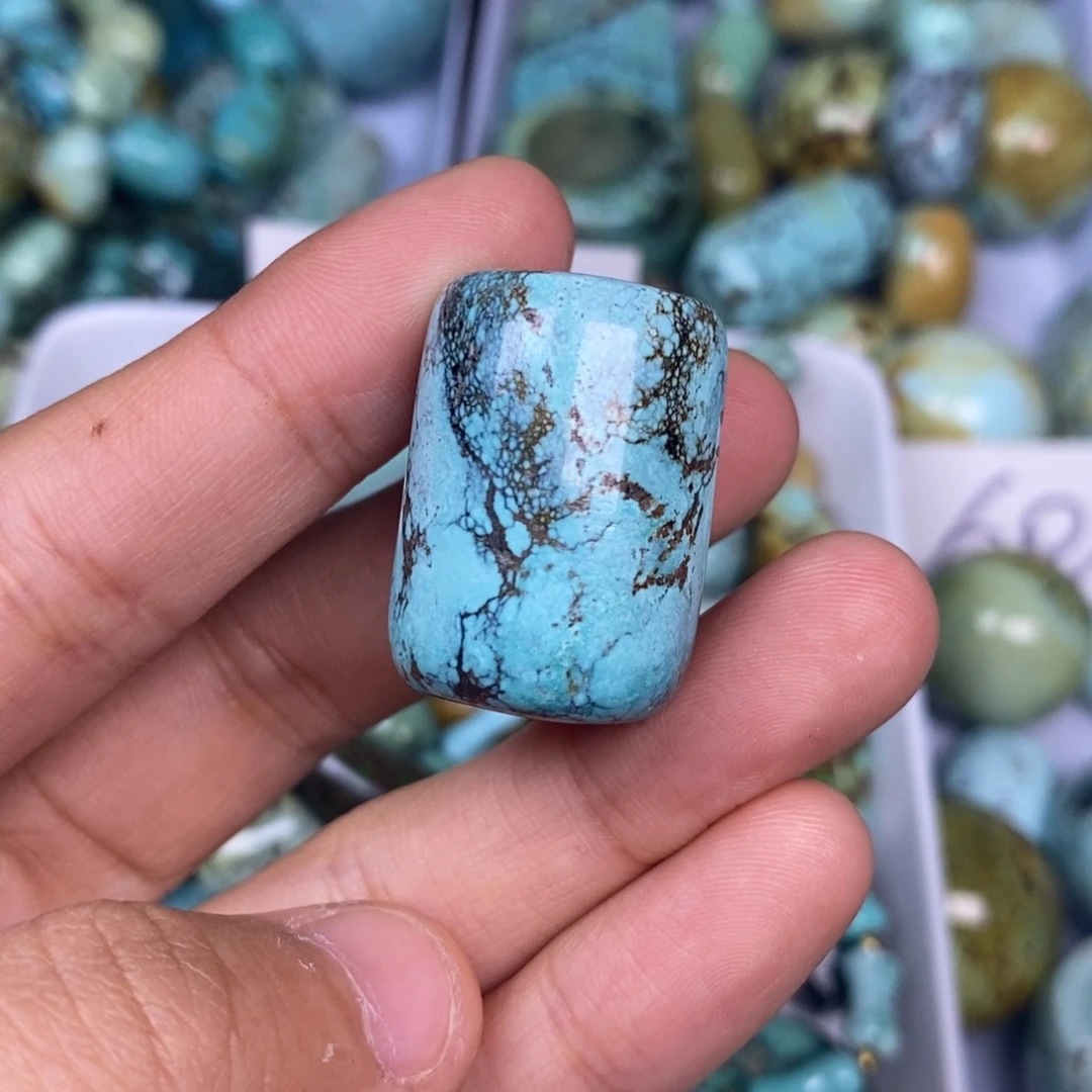 绿松石未镶嵌挂件