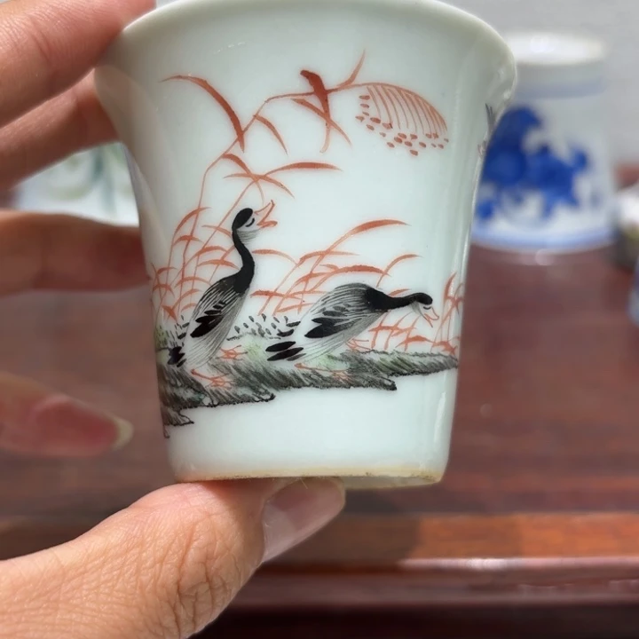 友***陶摆件精美的陶瓷摆件……