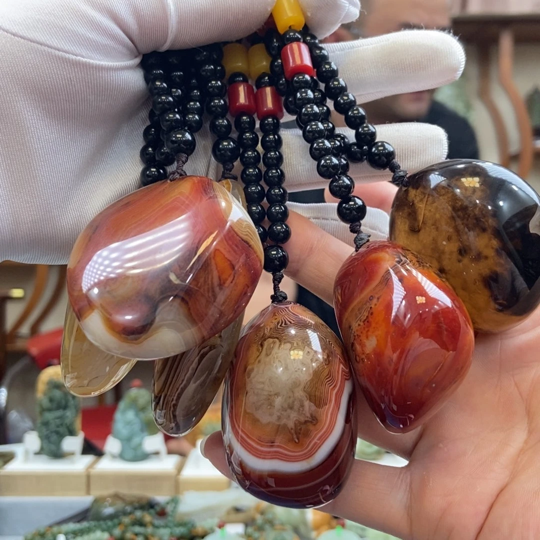 南红玛瑙未镶嵌把件多样性发一件