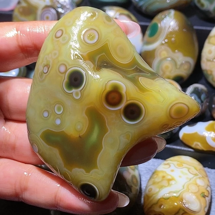 玛瑙/玉髓未镶嵌珠宝奇石105