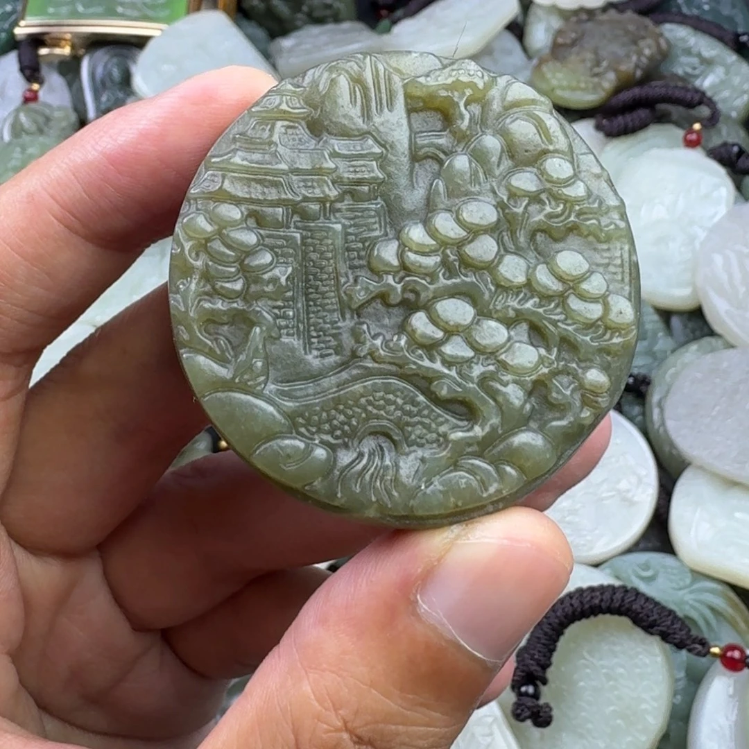 和田玉未镶嵌颈饰