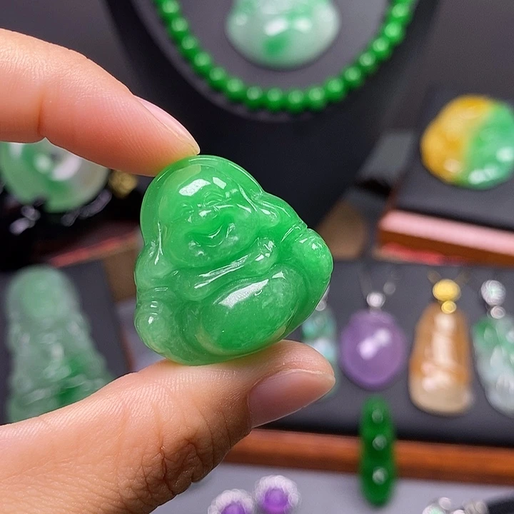 吊坠(赠链)未镶嵌翡翠