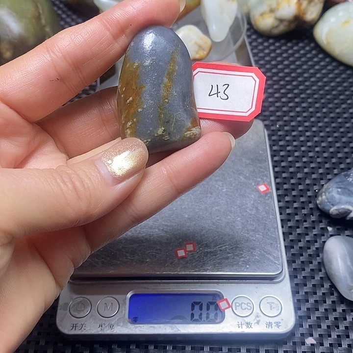 和田玉未镶嵌珠宝奇石43