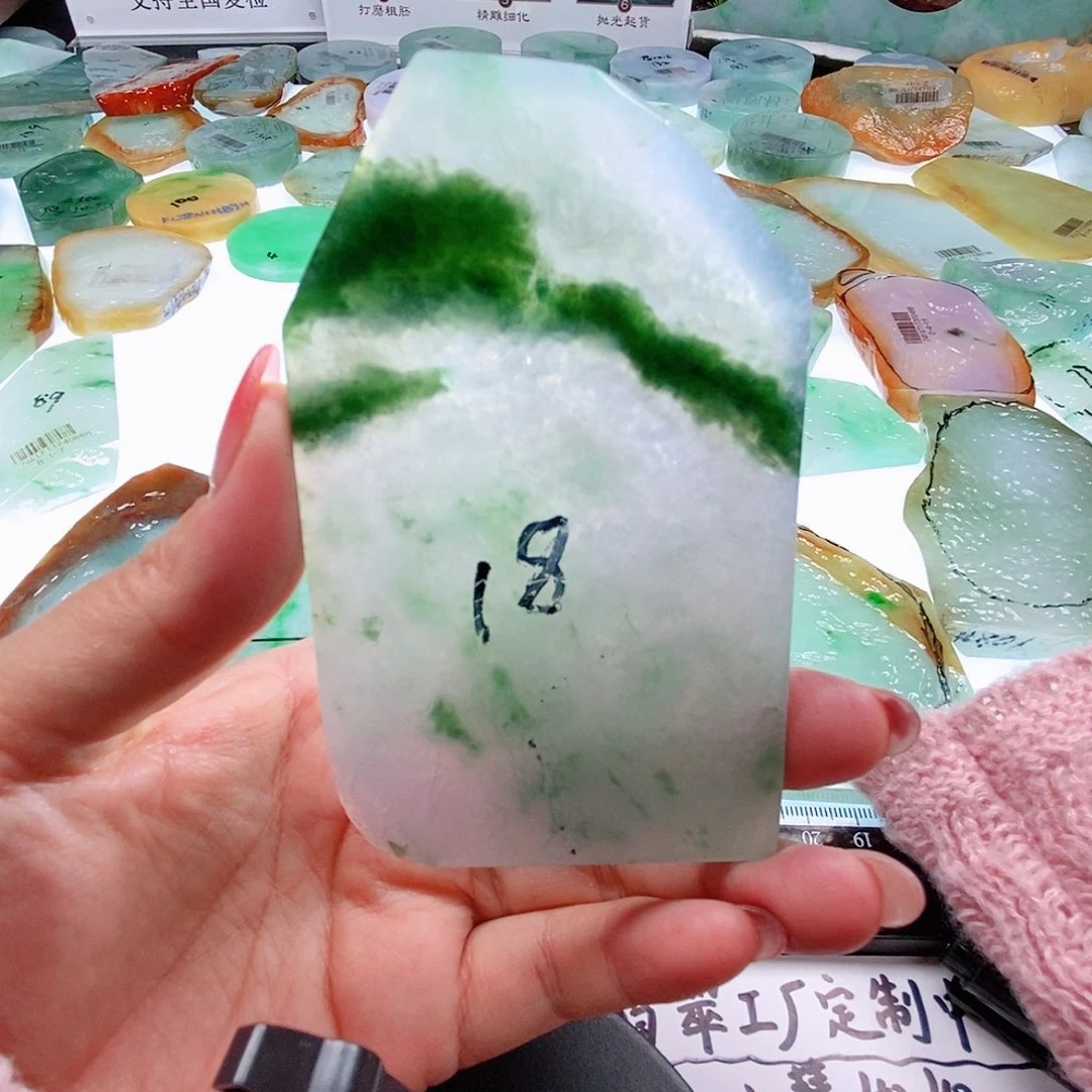 定制翡翠未镶嵌定制翡翠未镶嵌