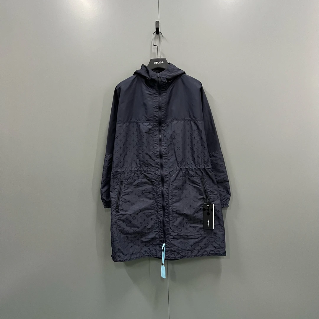 95新 LouisVuitton/路易威登 q219 藏青色老花拼接大衣 fg205679