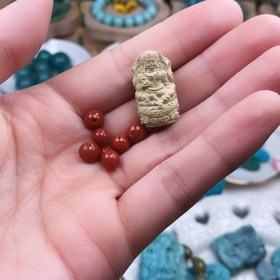 南红玛瑙未镶嵌珠宝奇石