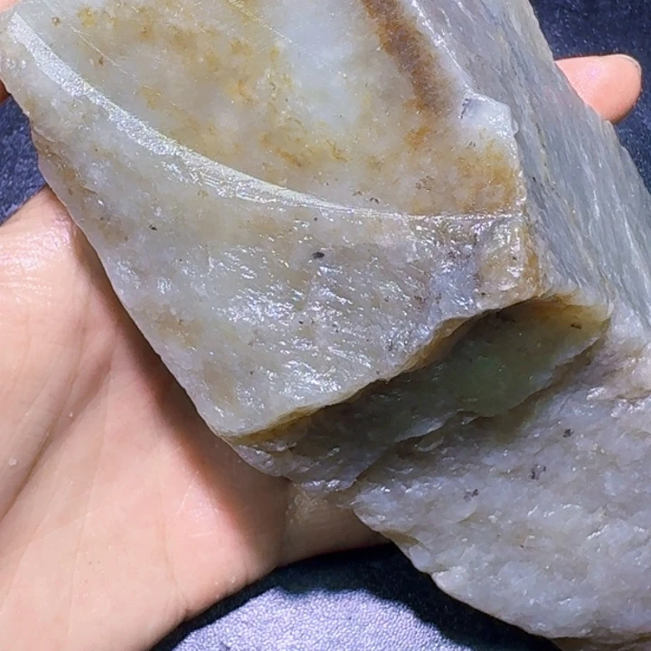 未镶嵌和田玉（糖玉）珠宝半成品