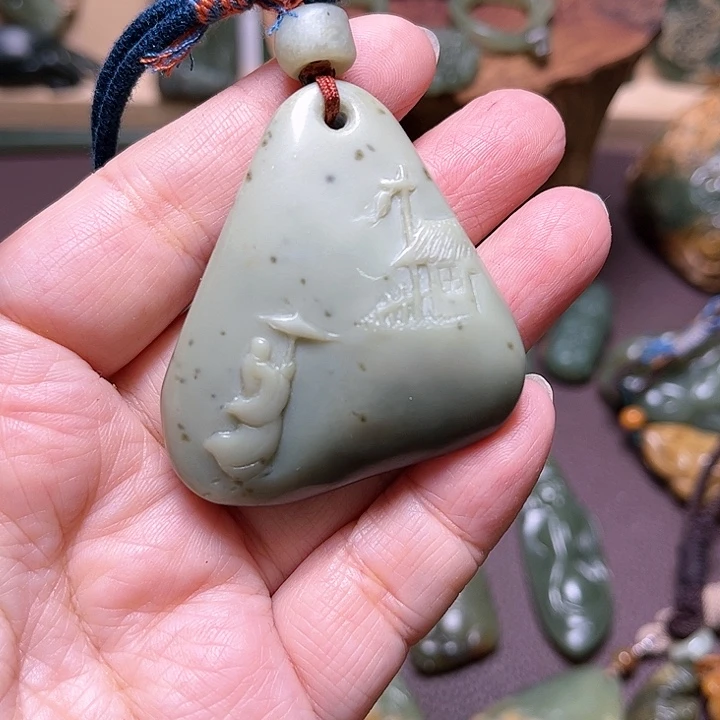 岫岩河磨玉（透闪石质玉）手绳未镶嵌G*山