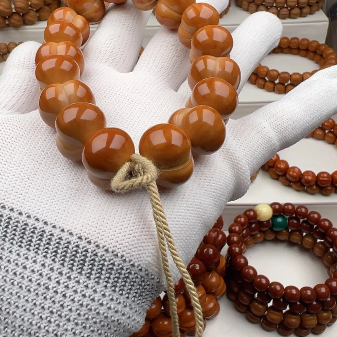 在***步吊坠猴头核桃大屁桃