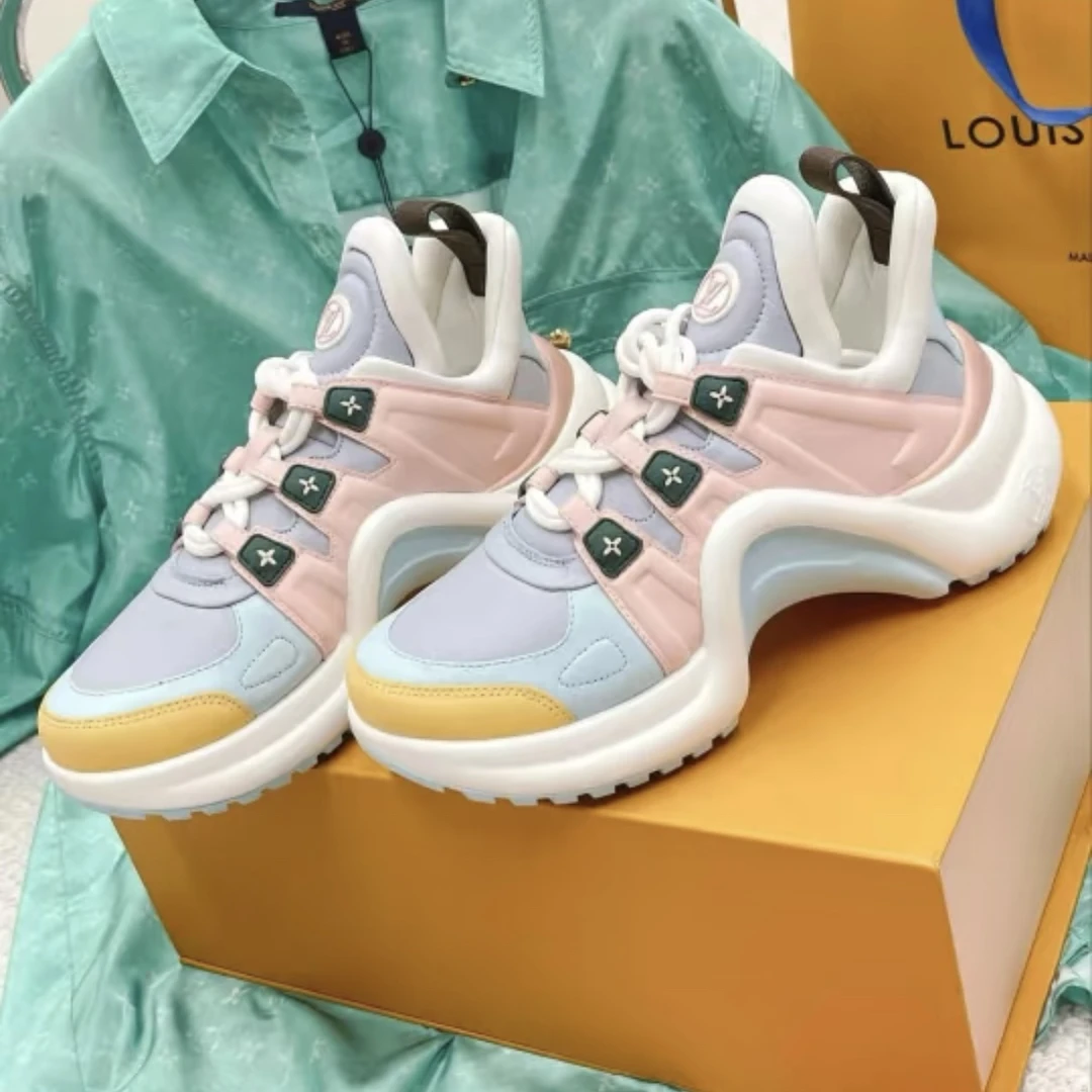未使用 LouisVuitton/路易威登 2591020全新路易威登拱桥老爹34.5