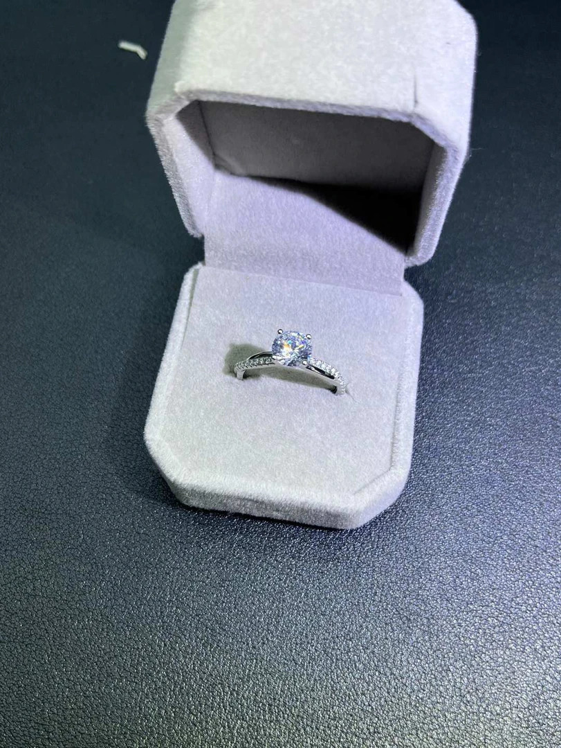 925银莫桑石戒指 麻花钻戒戒指 xx049