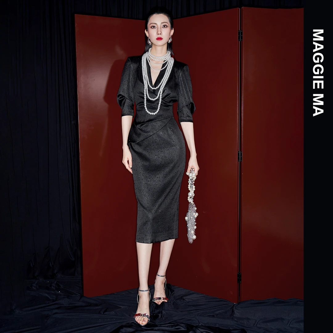 MAGGIE MA马婧设计师款暗夜黑繁星点点压褶提花连衣裙130D